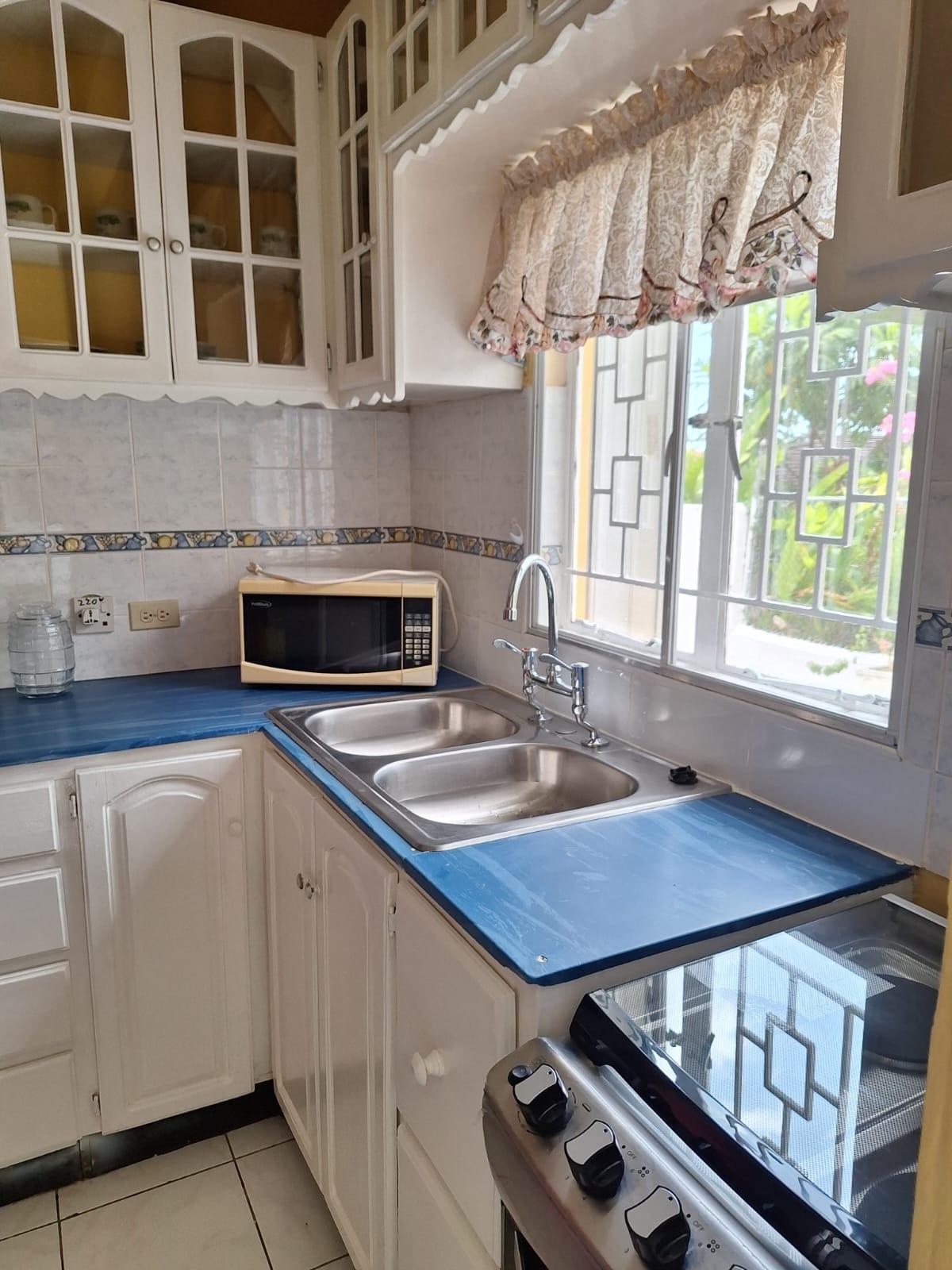 Seventh image of 6 Fairlane Avenue in Kingston 6, St. Andrew, Jamaica - property is For Rent