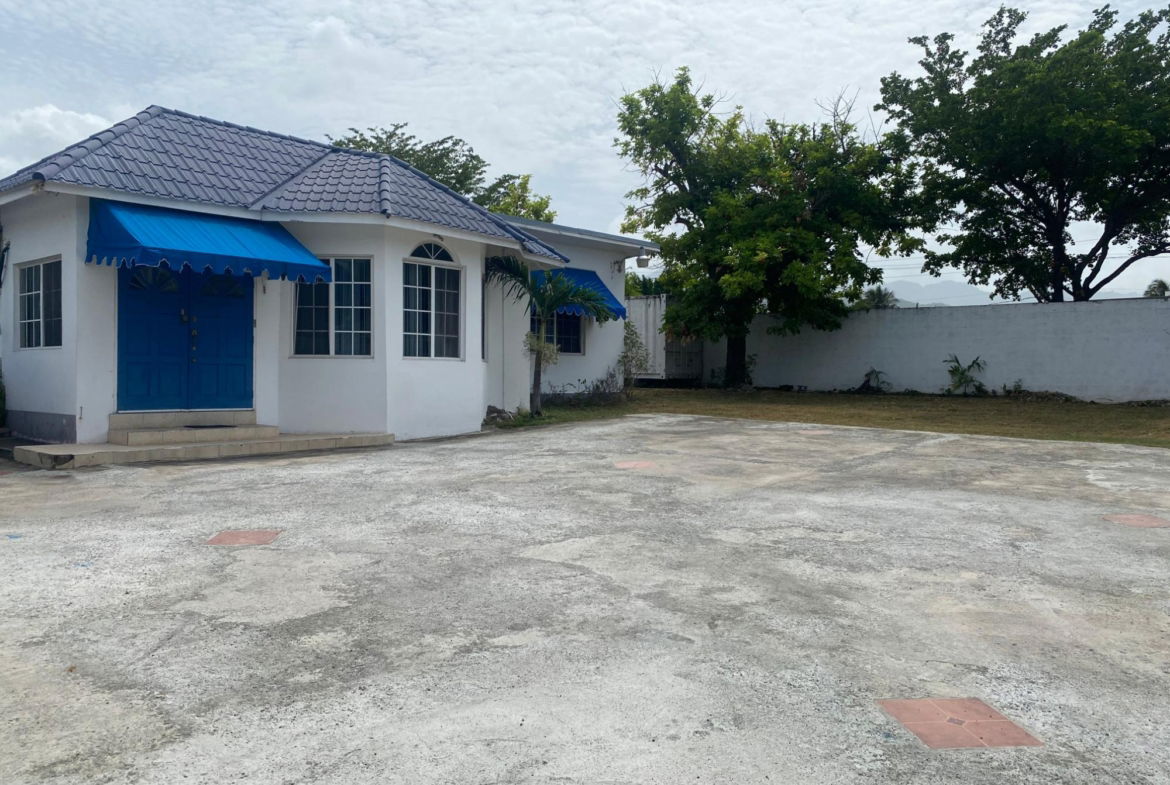 Third image of 8 Devon Road in Kingston 10, St. Andrew, Jamaica - property is For Sale