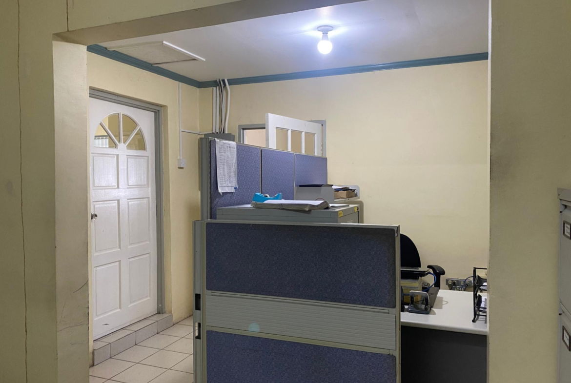 Eleventh image of 8 Devon Road in Kingston 10, St. Andrew, Jamaica - property is For Sale