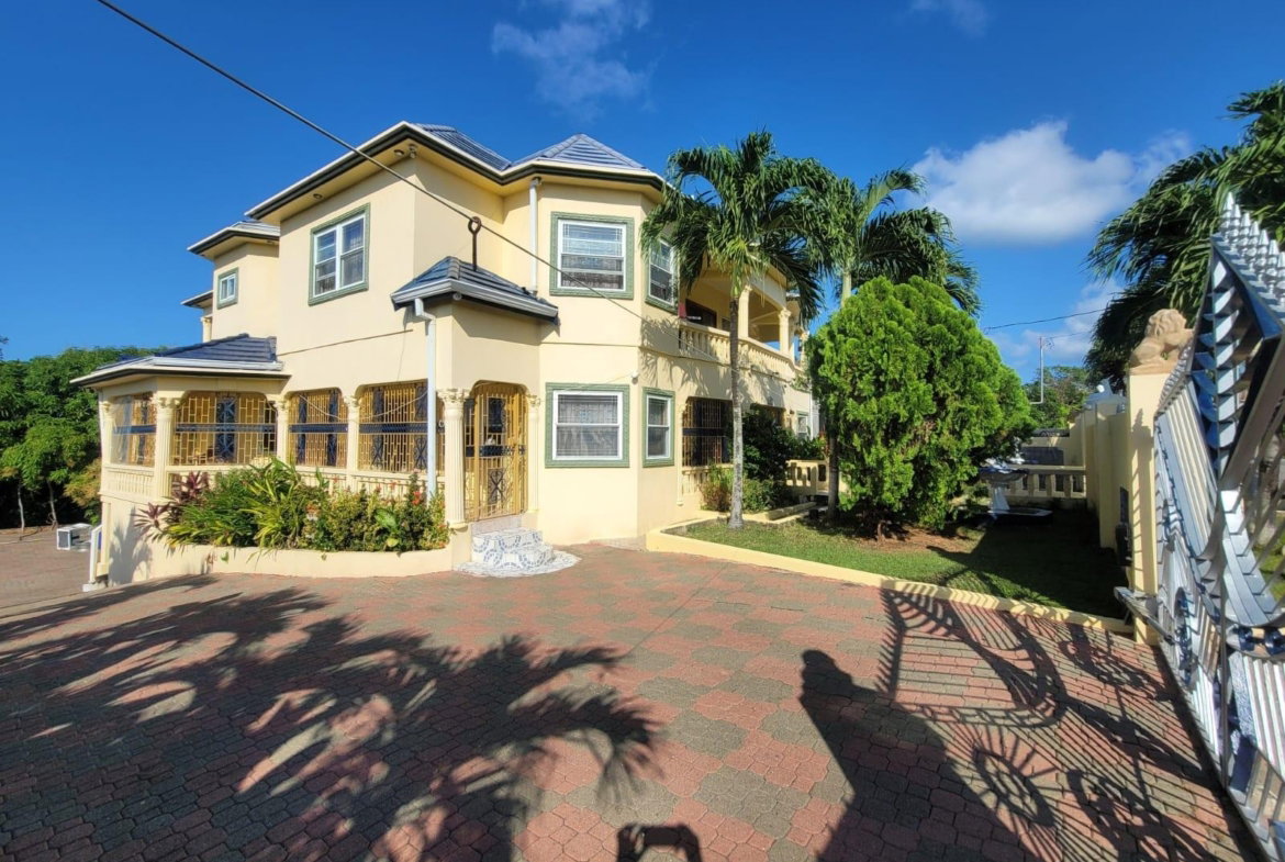 Eighth image of 296 Rio Nuevo Circulo in Huddersfield Estates, St. Mary, Jamaica - property is For Sale