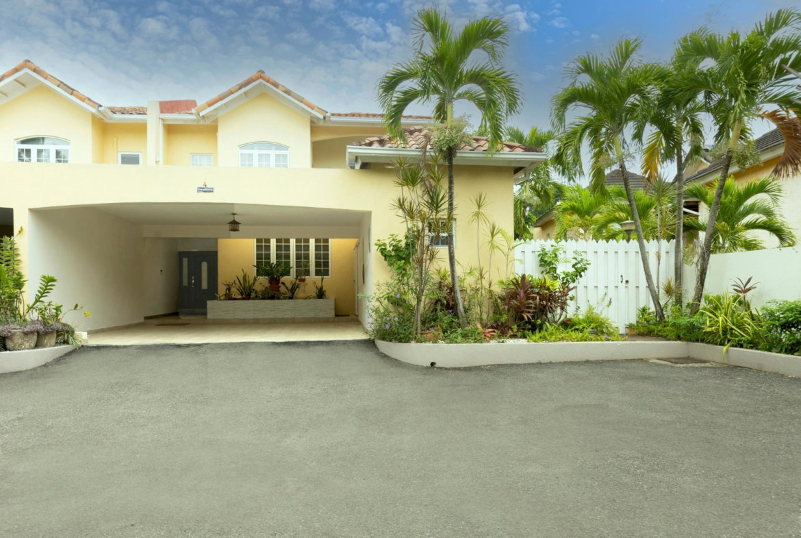 Fourth image of 4 Gwendon Park in Kingston 8, St. Andrew, Jamaica - property is For Sale