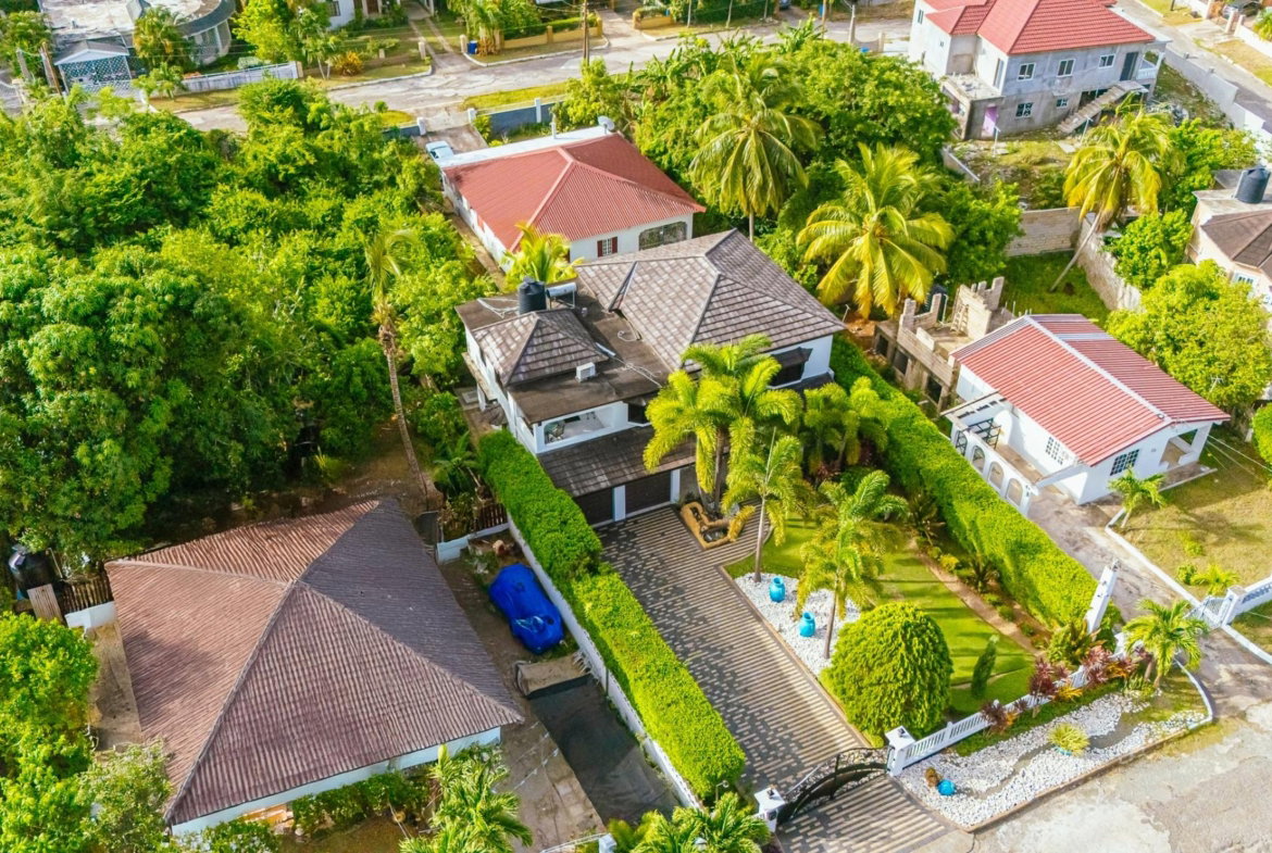 Fourth image of 37 Reading Avenue in Spanish Town, St. Catherine, Jamaica - property is For Sale