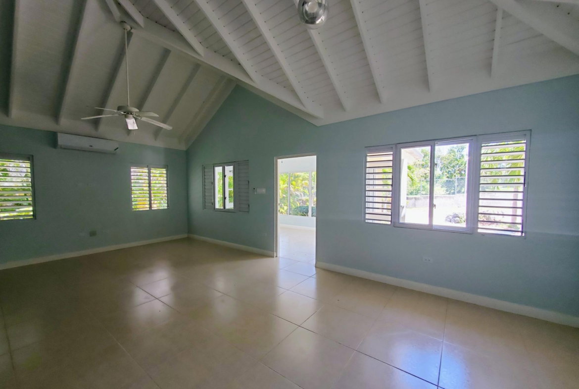 Eleventh image of 262- Orchard Avenue, The Palms in Priory, St. Ann, Jamaica - property is For Rent