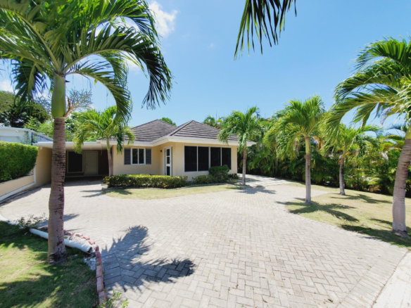 First image of 262- Orchard Avenue, The Palms in Priory, St. Ann, Jamaica - property is For Rent