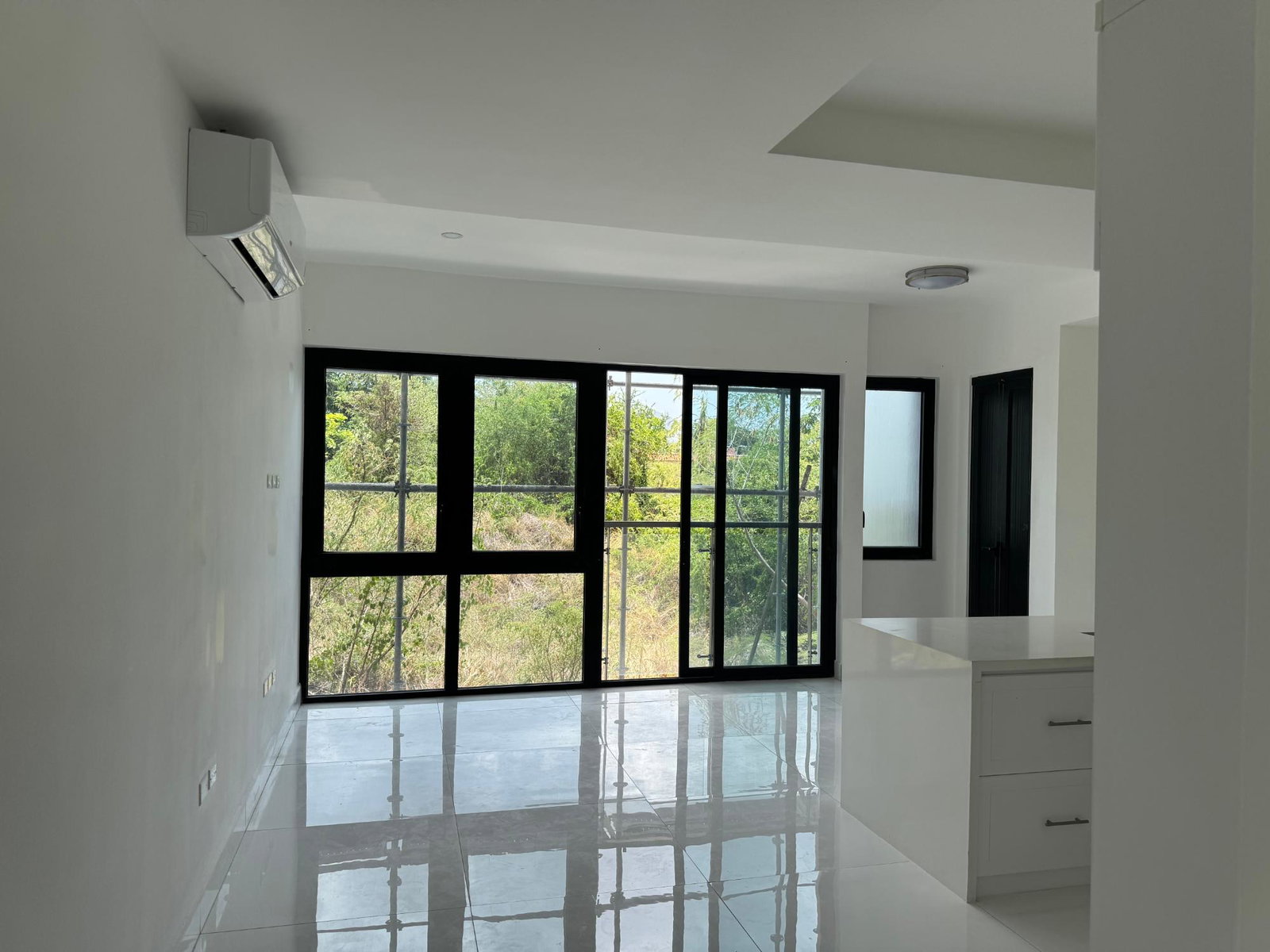 Executive-1-Bedroom-Apartment-for-Rent-in-W39-Wellington-Drive-St.-Andrew-Jamaica Eleventh image of B104-39 Wellington Drive in Kingston 6, St. Andrew, Jamaica - property is For Rent