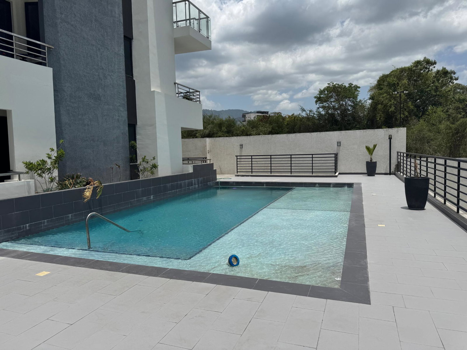 Executive-1-Bedroom-Apartment-for-Rent-in-W39-Wellington-Drive-St.-Andrew-Jamaica Twelfth image of B104-39 Wellington Drive in Kingston 6, St. Andrew, Jamaica - property is For Rent