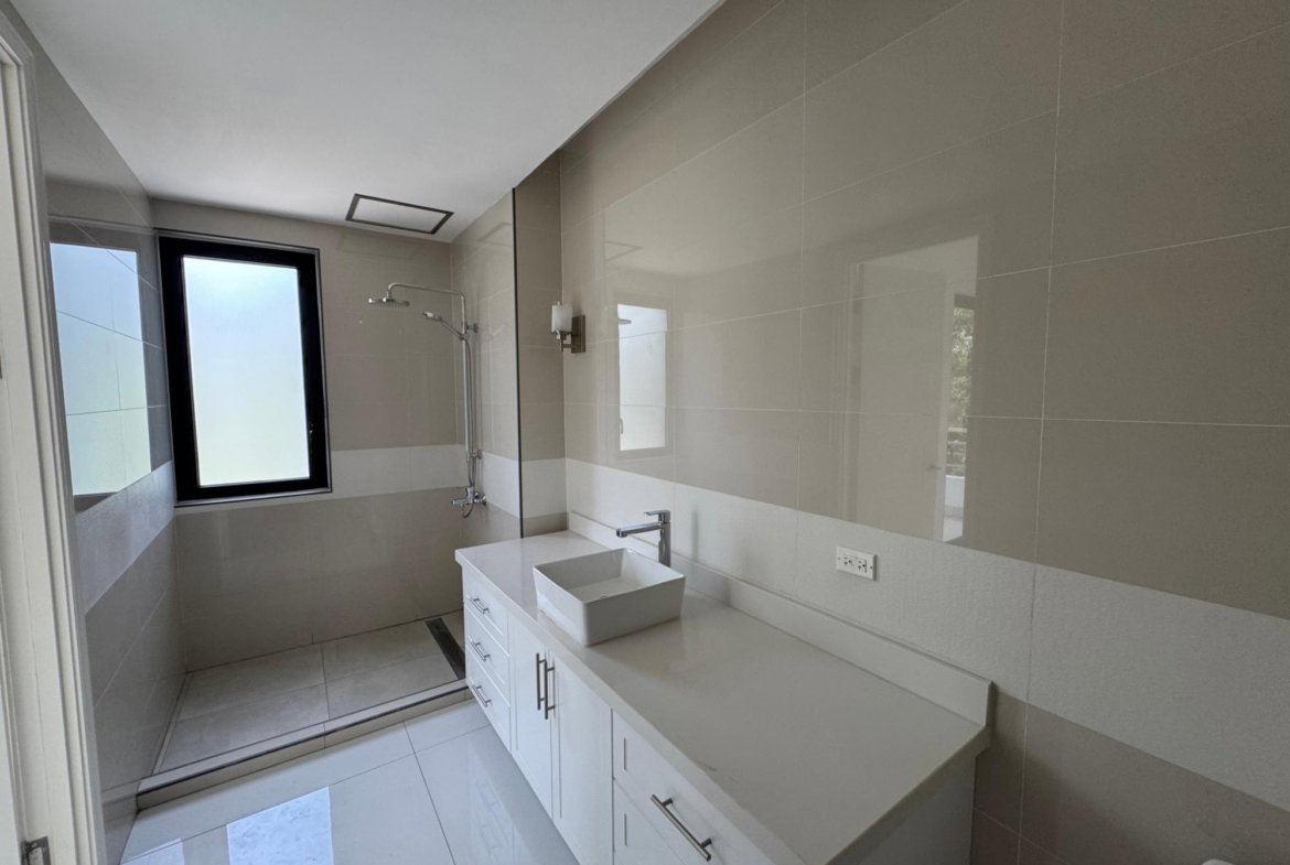 Tenth image of B104-39 Wellington Drive in Kingston 6, St. Andrew, Jamaica - property is For Rent