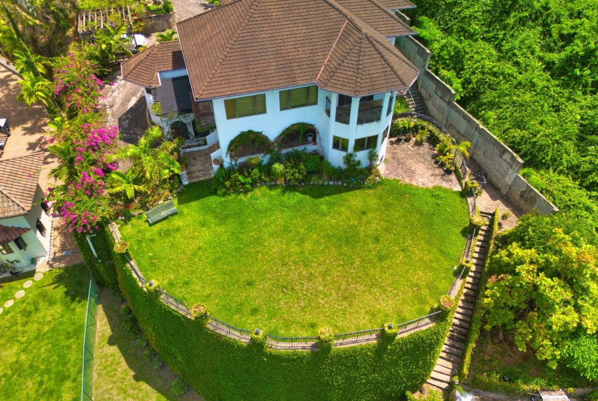 Seventh image of 8 Sunset Boulevard, Norbroo in Constant Spring P.O., St. Andrew, Jamaica - property is For Sale