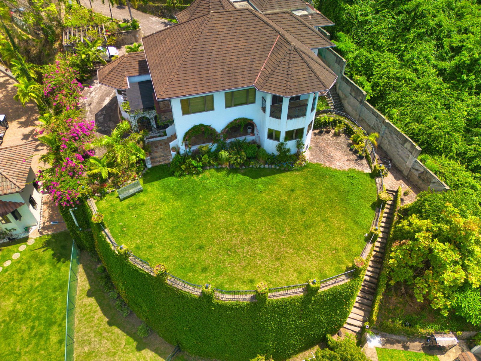 Seventh image of 8 Sunset Boulevard, Norbroo in Constant Spring P.O., St. Andrew, Jamaica - property is For Sale
