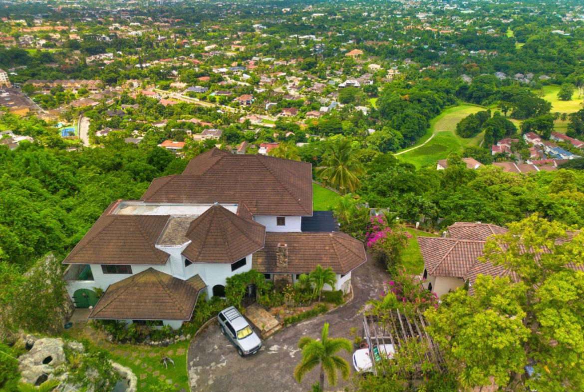 Eighth image of 8 Sunset Boulevard, Norbroo in Constant Spring P.O., St. Andrew, Jamaica - property is For Sale