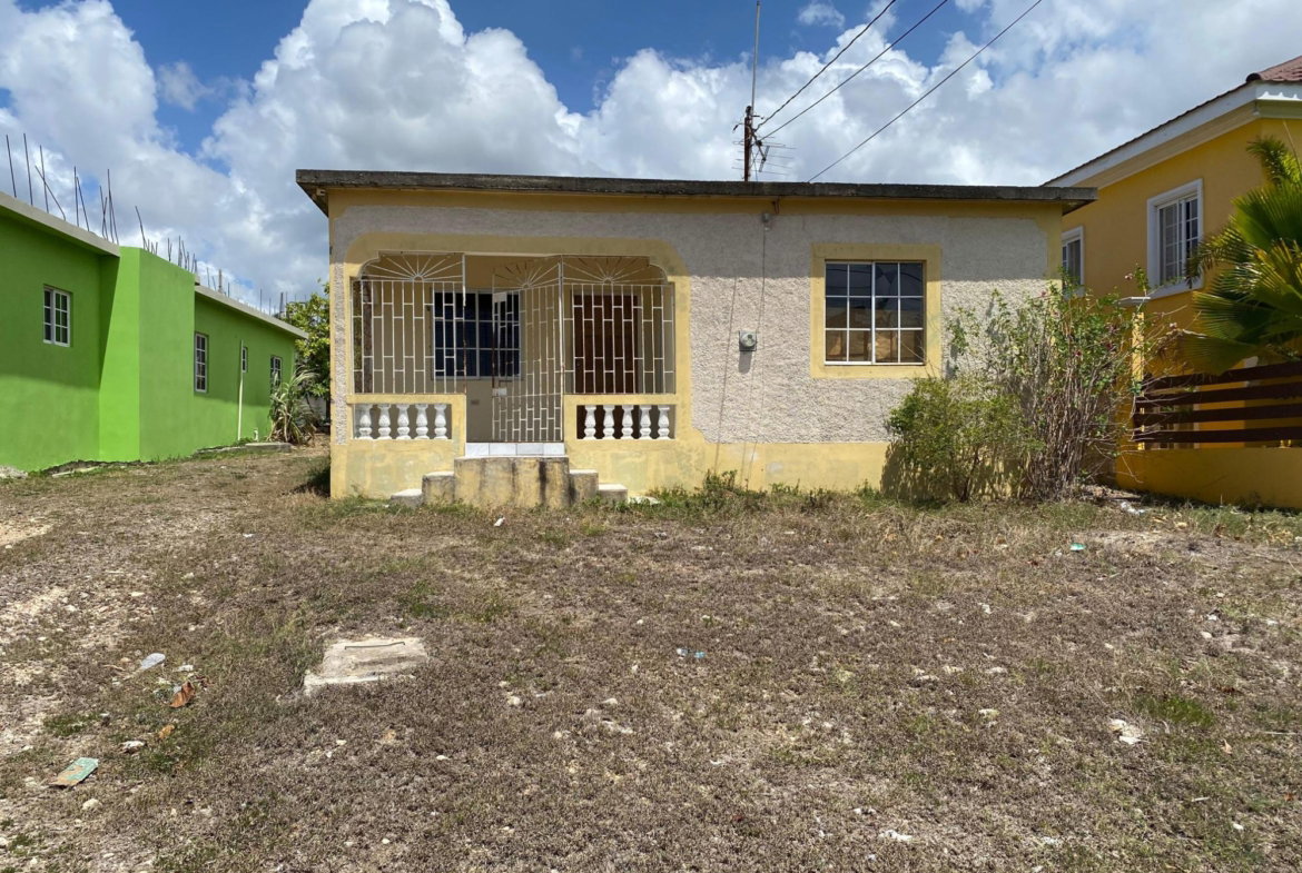 Third image of 1391 Mineral Heights in Mineral Heights, Clarendon, Jamaica - property is For Sale