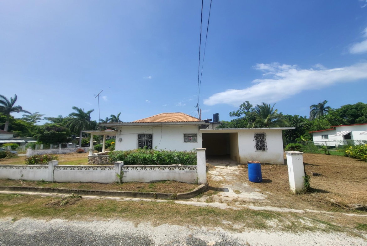 Eleventh image of 455 Lorenton Avenue in Haughton Court, Hanover, Jamaica - property is For Sale