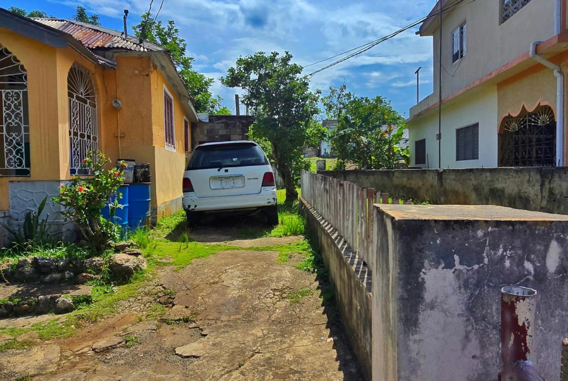 Twelfth image of Big Rock, Victoria Linste in Linstead, St. Catherine, Jamaica - property is For Sale