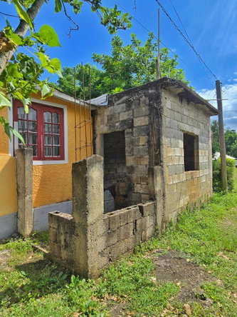 Fifth image of Big Rock, Victoria Linste in Linstead, St. Catherine, Jamaica - property is For Sale