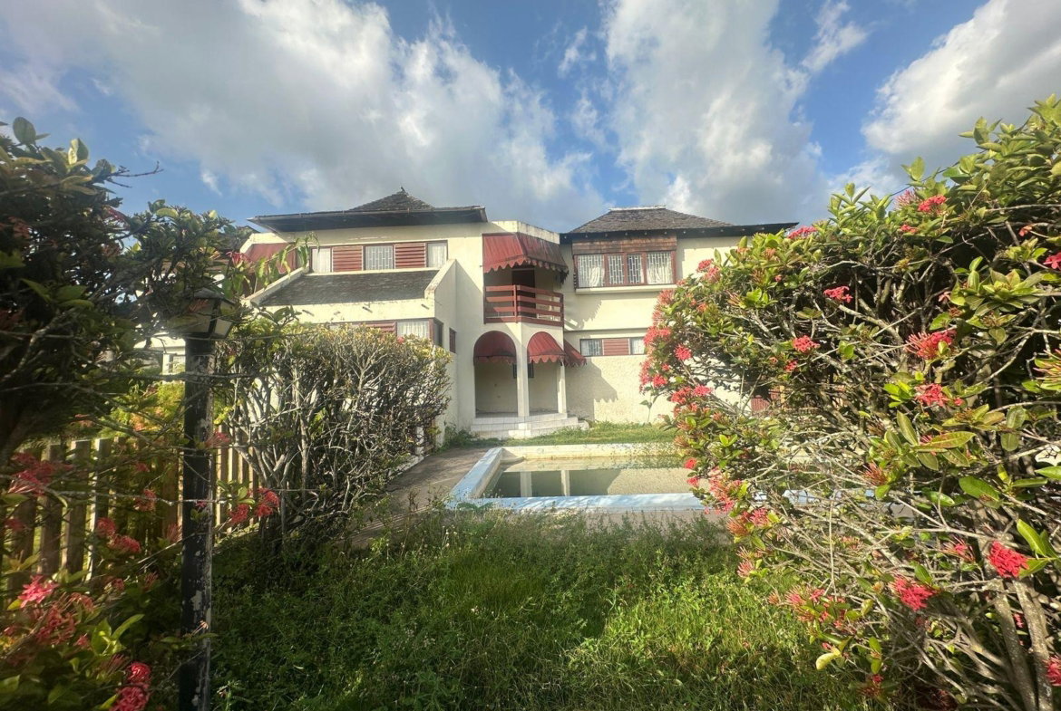 Seventh image of 6 Carmel Crescent in Kingston 8, St. Andrew, Jamaica - property is For Sale