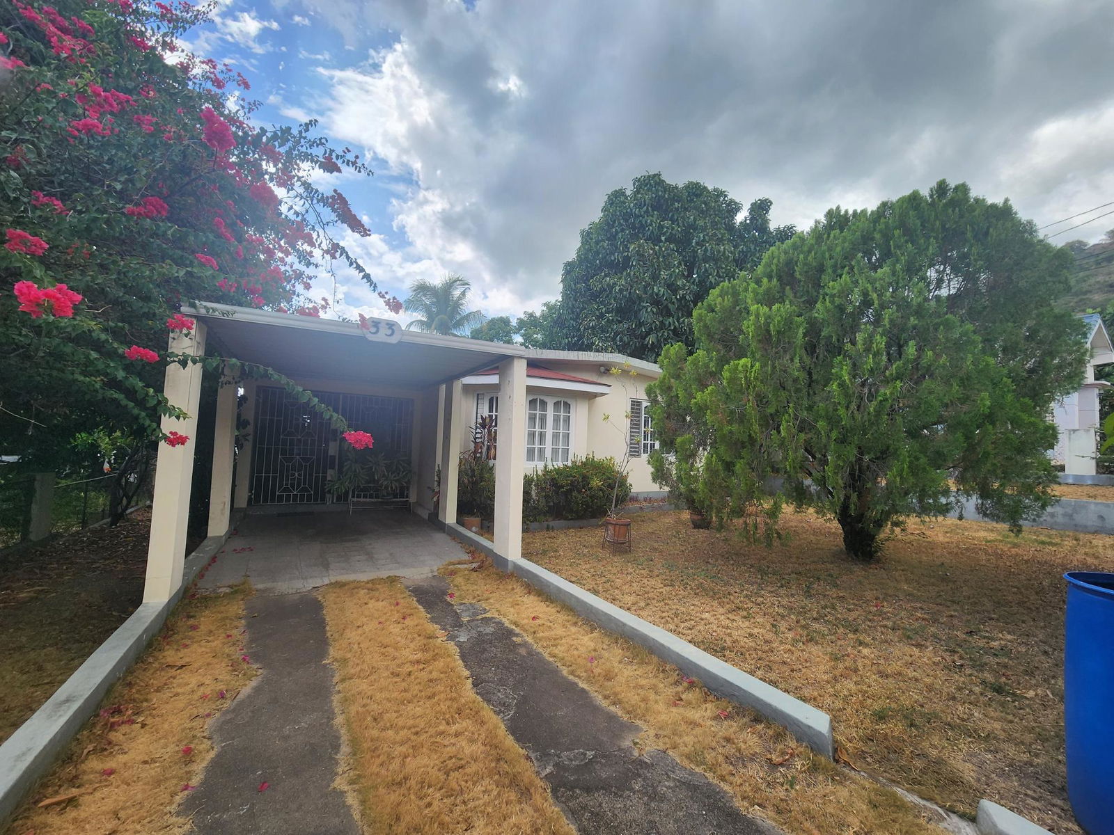 Fixer-Upper-House-for-Sale-in-Hope-Pastures-St.-Andrew-Jamaica Second image of 33 Hart Boulevard, Hope Past in Kingston 6, St. Andrew, Jamaica - property is For Sale