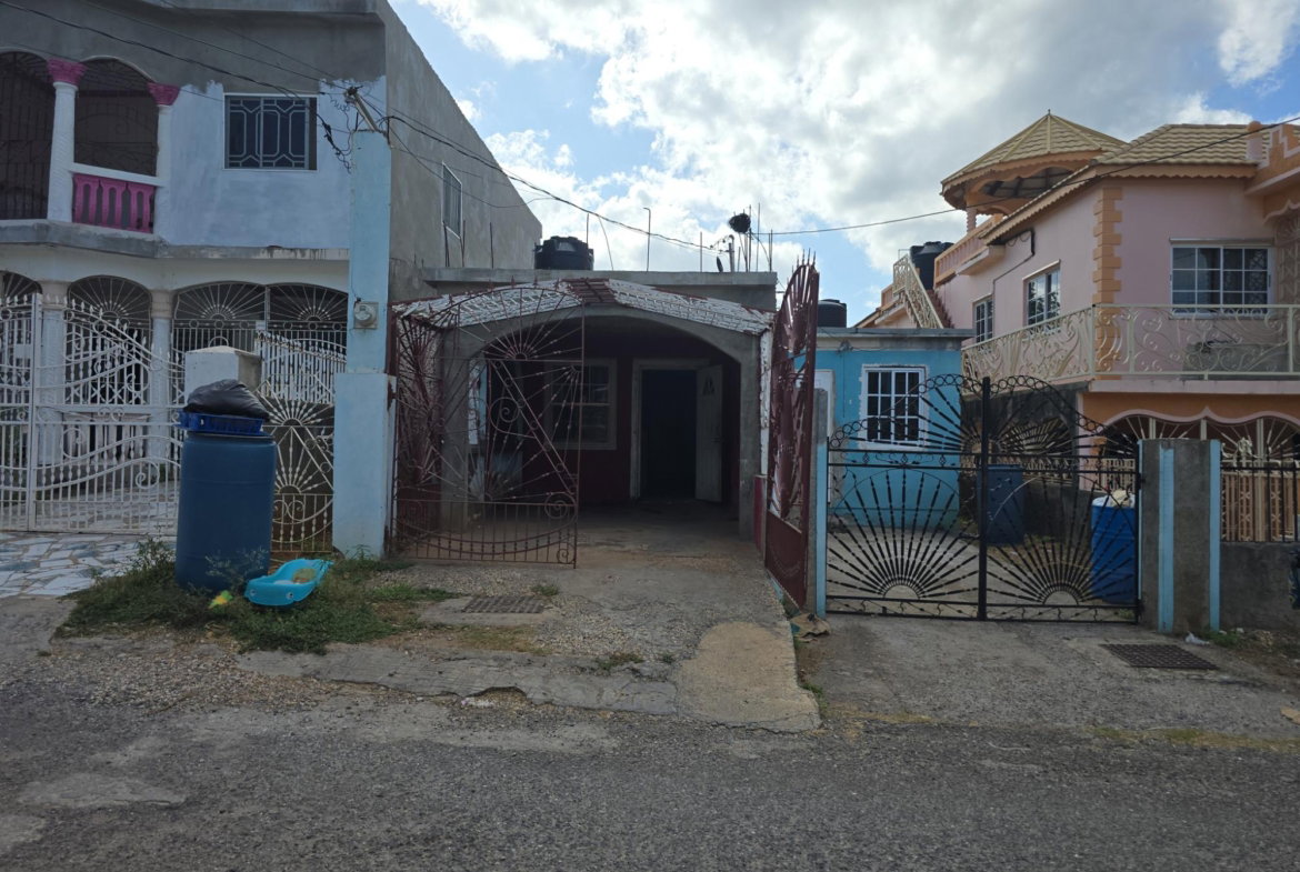 Second image of 316 Seaview Drive West in Old Harbour, St. Catherine, Jamaica - property is For Sale