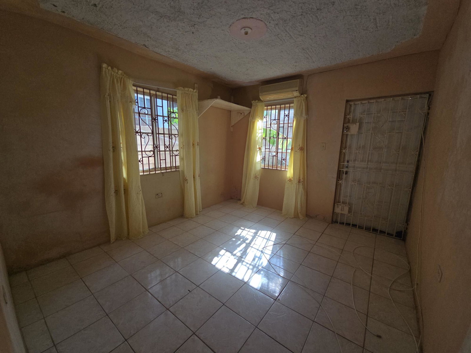 Eleventh image of 316 Seaview Drive West in Old Harbour, St. Catherine, Jamaica - property is For Sale