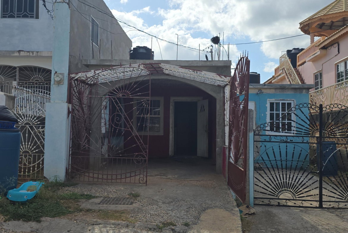 Third image of 316 Seaview Drive West in Old Harbour, St. Catherine, Jamaica - property is For Sale