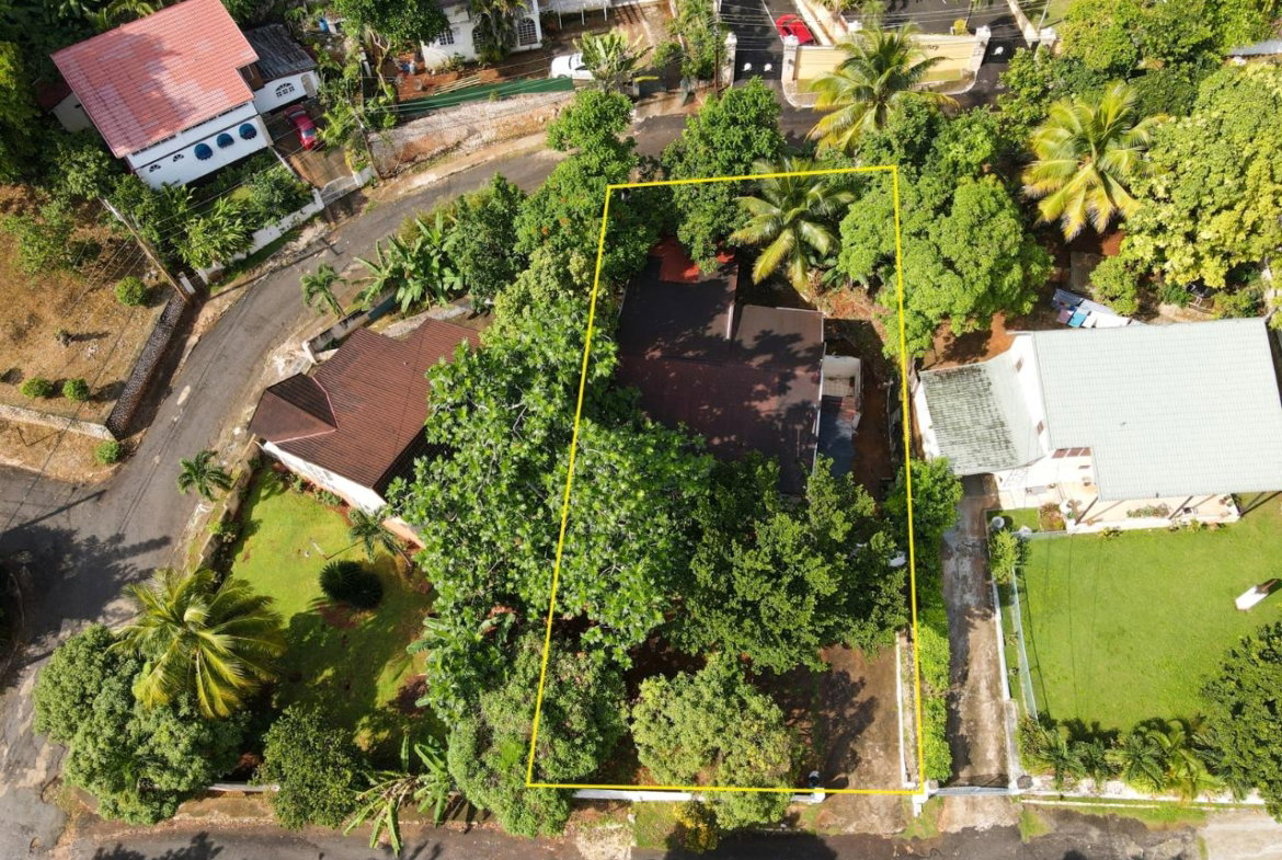 Seventh image of 6 Kirkland Close, Red Hills in Red Hills, St. Andrew, Jamaica - property is For Sale