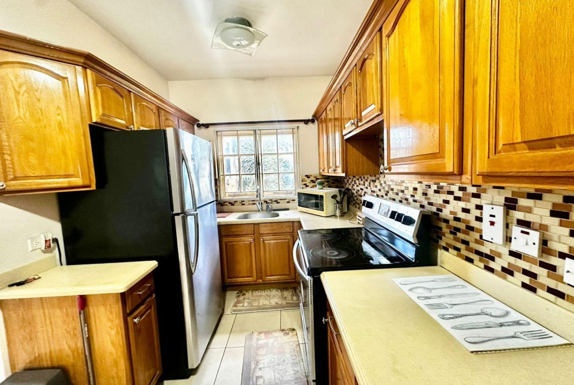 Fifth image of 23-1 Marley Road in Kingston 6, St. Andrew, Jamaica - property is For Rent