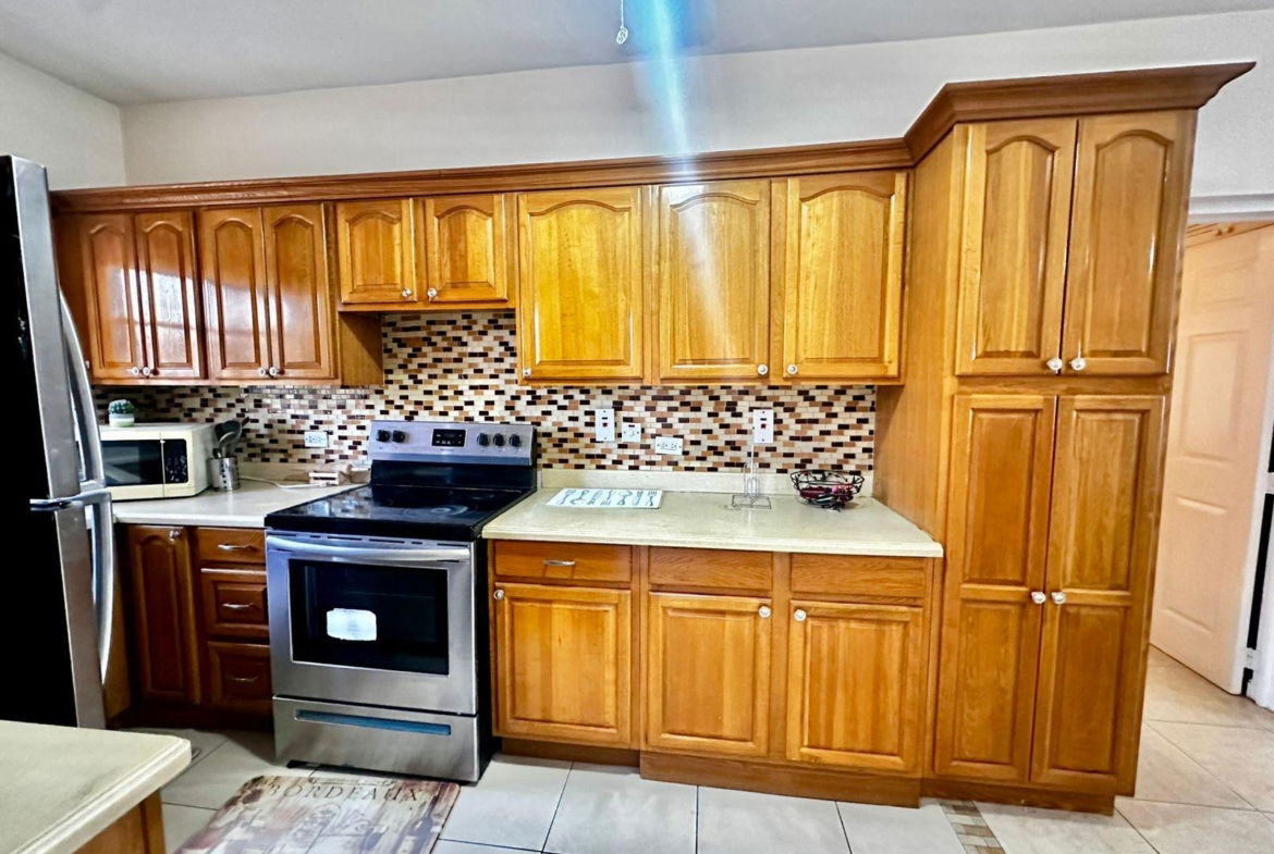Sixth image of 23-1 Marley Road in Kingston 6, St. Andrew, Jamaica - property is For Rent