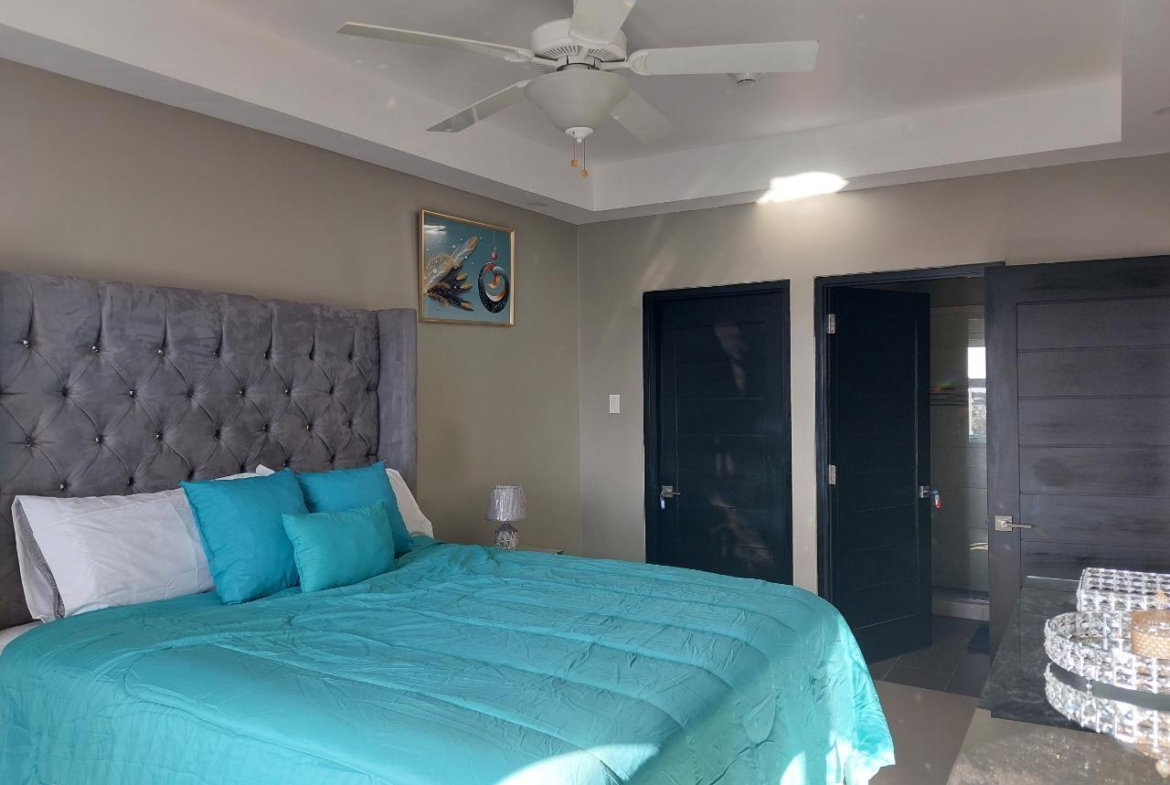 Eighth image of 411-1-3 Ruthven Road in Kingston 10, St. Andrew, Jamaica - property is For Rent