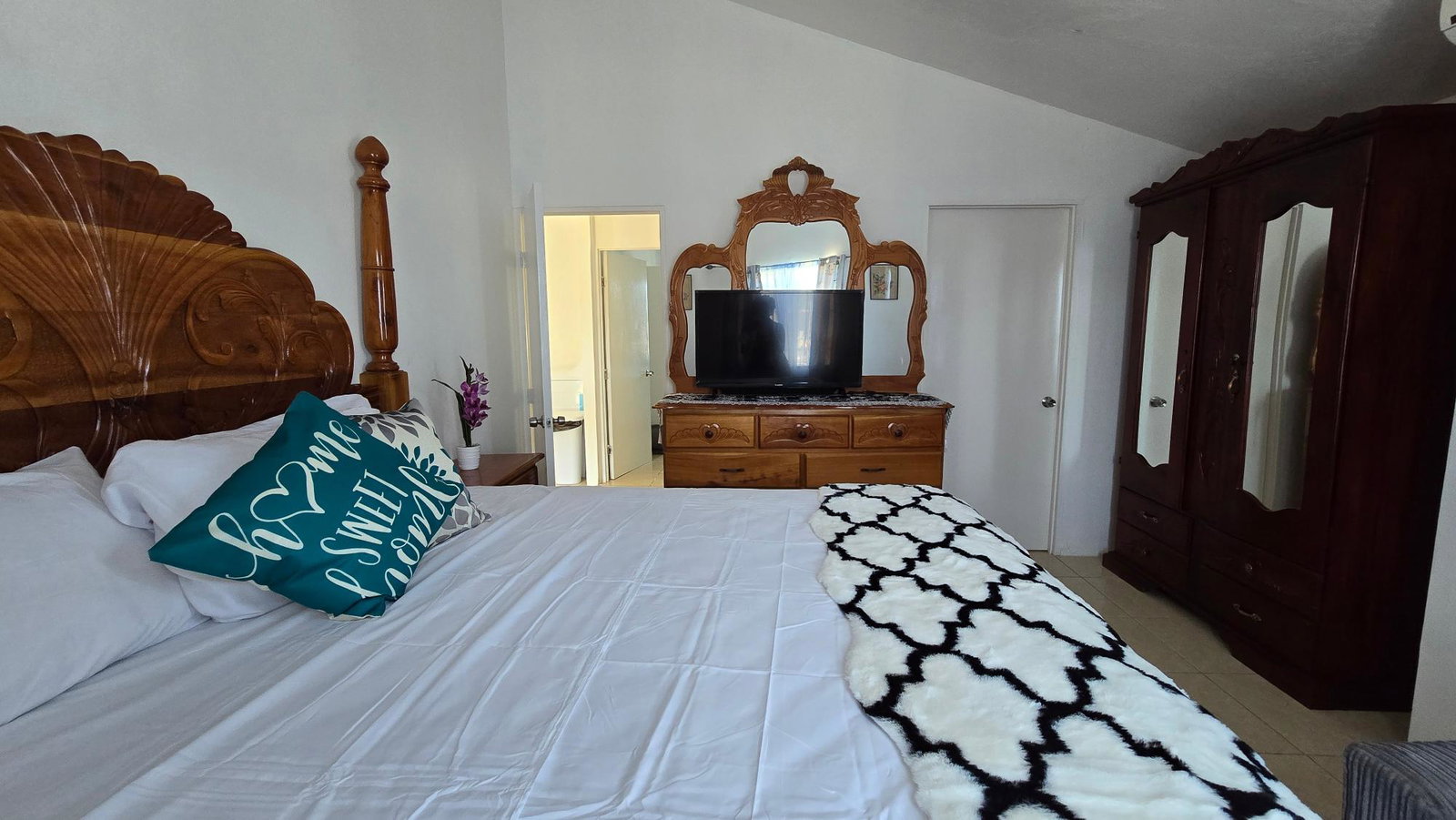 Fully-Furnished-2-Bedroom-House-for-Rent-in-Coral-Spring-Village-Trelawny-Jamaica Fifth image of 346 Coral Spring Village in Coral Spring, Trelawny, Jamaica - property is For Rent