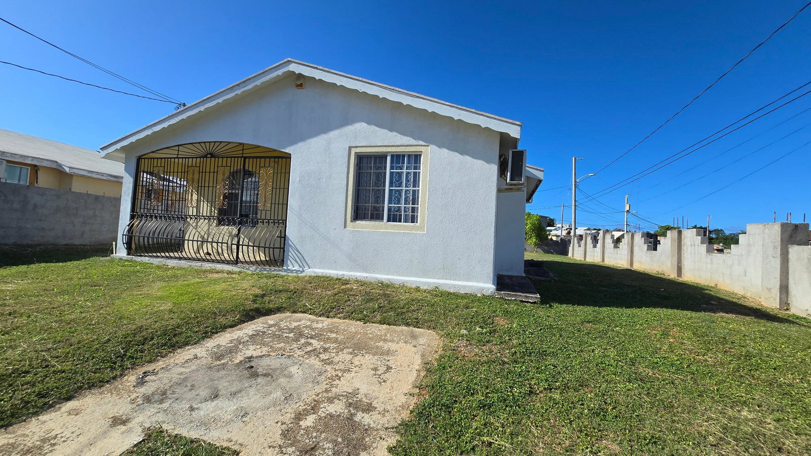 Fully-Furnished-2-Bedroom-House-for-Rent-in-Coral-Spring-Village-Trelawny-Jamaica Seventh image of 346 Coral Spring Village in Coral Spring, Trelawny, Jamaica - property is For Rent