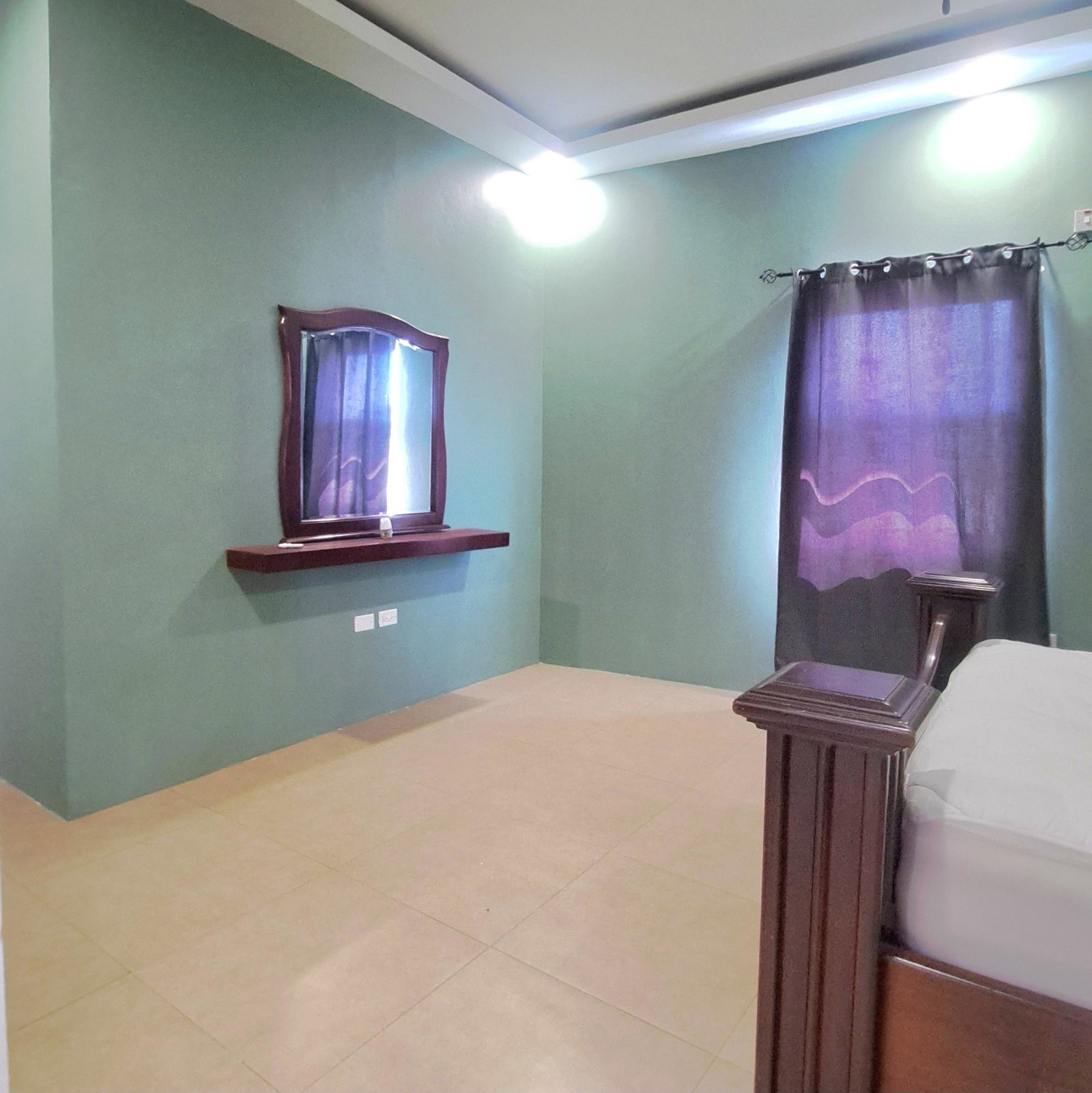 Nineteenth image of 33 Collingwood Cir, Portmore in Greater Portmore, St. Catherine, Jamaica - property is For Rent