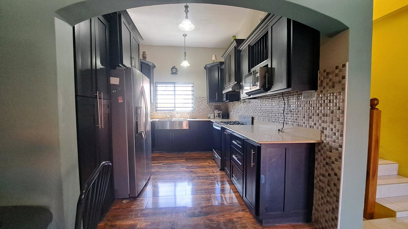 Sixth image of 33 Collingwood Cir, Portmore in Greater Portmore, St. Catherine, Jamaica - property is For Rent
