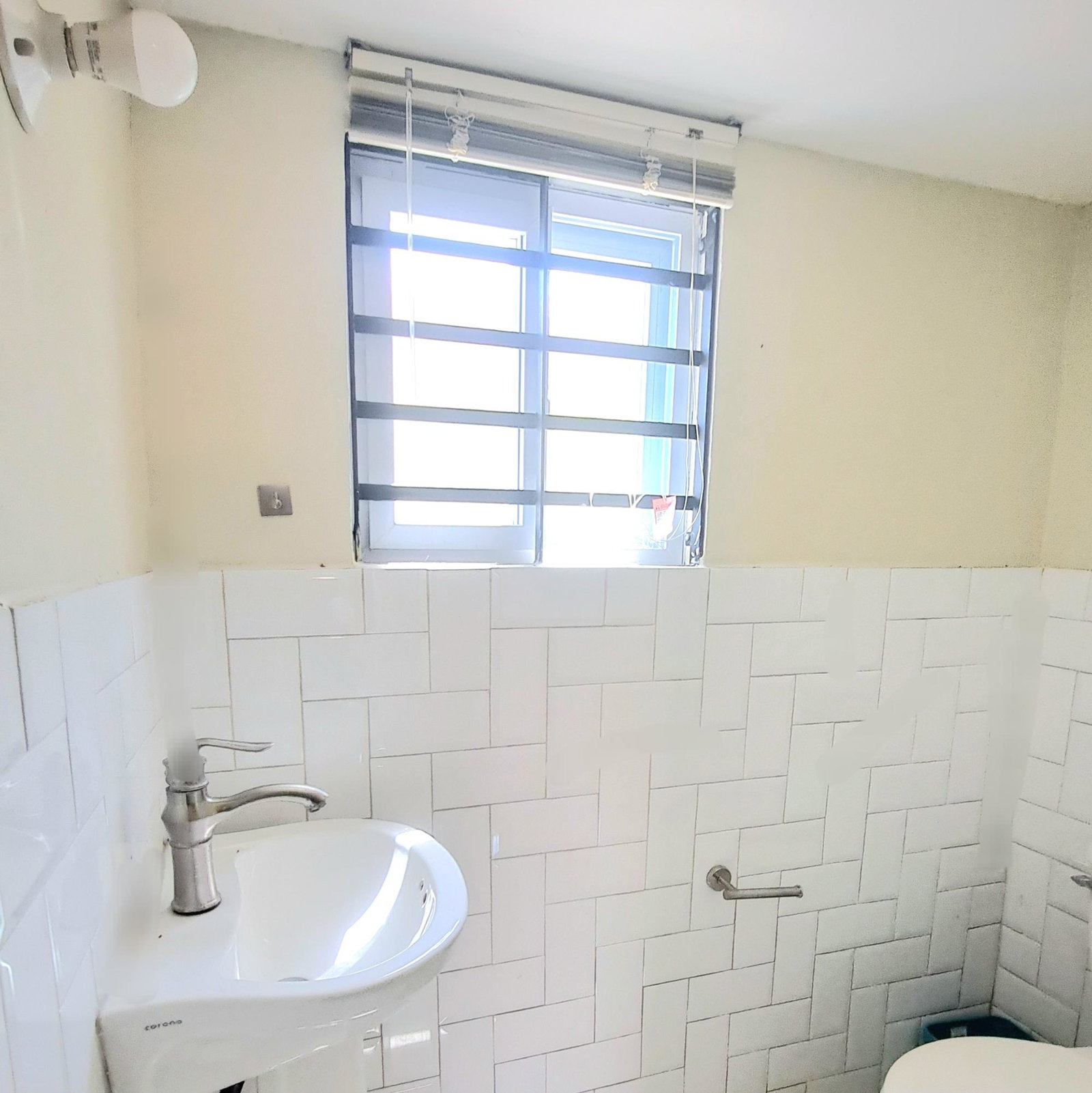 Ninth image of 33 Collingwood Cir, Portmore in Greater Portmore, St. Catherine, Jamaica - property is For Rent