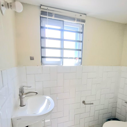 Ninth image of 33 Collingwood Cir, Portmore in Greater Portmore, St. Catherine, Jamaica - property is For Rent