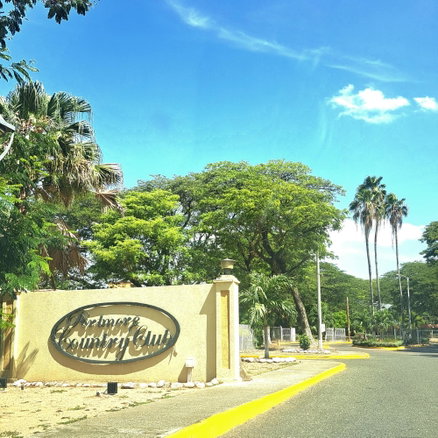 First image of 33 Collingwood Cir, Portmore in Greater Portmore, St. Catherine, Jamaica - property is For Rent