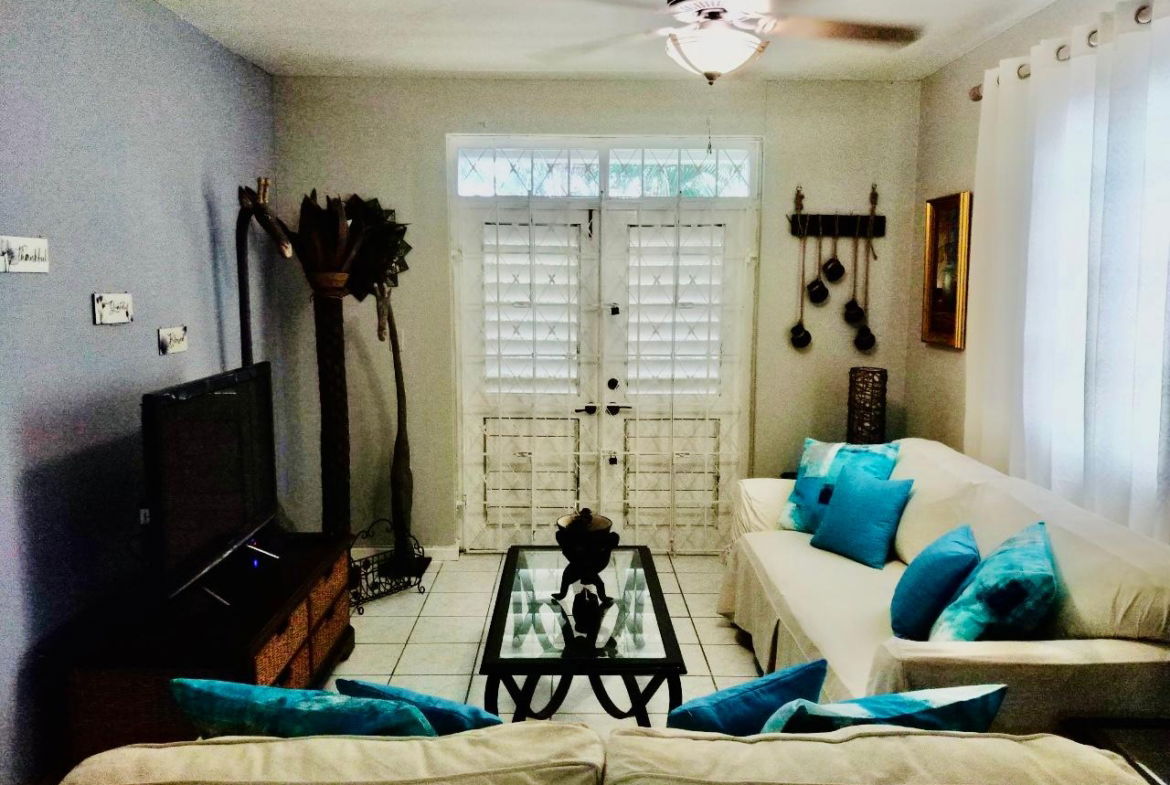 Thirteenth image of Apt 1,-5 st Michael's Terrace in Kingston 6, St. Andrew, Jamaica - property is For Rent