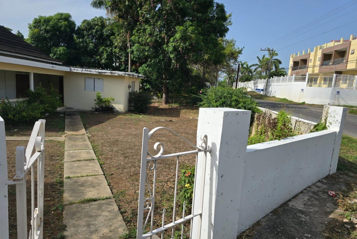 Third image of 1- Leaders Ave Mobay in Montego Bay, St. James, Jamaica - property is For Rent