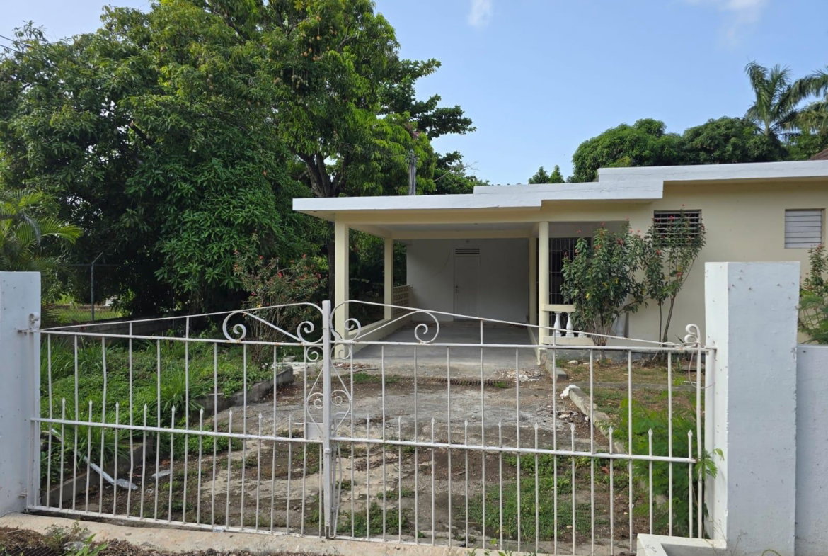 Tenth image of 1- Leaders Ave Mobay in Montego Bay, St. James, Jamaica - property is For Rent