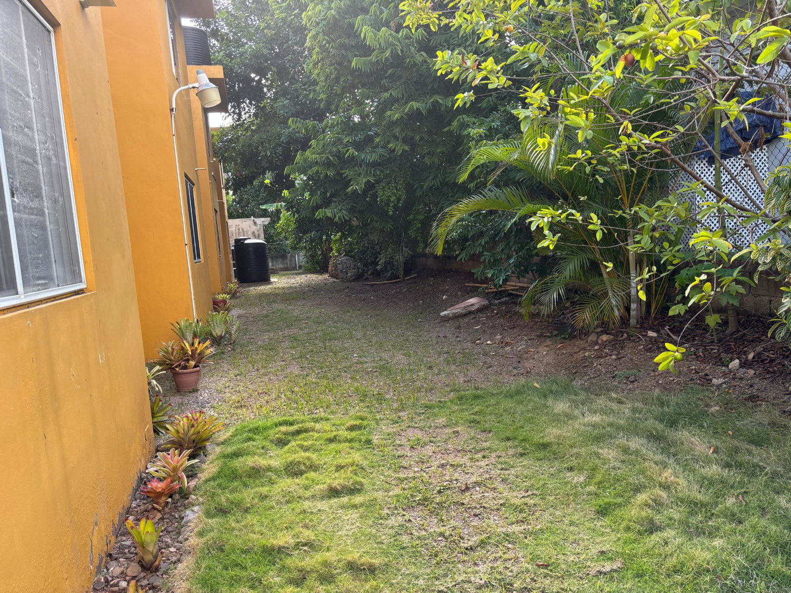 Seventeenth image of 4-8 Hibiscus Drive in Kingston 6, St. Andrew, Jamaica - property is For Rent