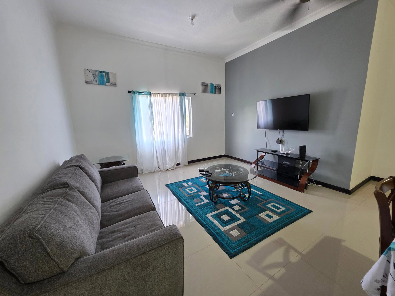Fourth image of 12-3a Halifax Avenue in Kingston 6, St. Andrew, Jamaica - property is For Rent