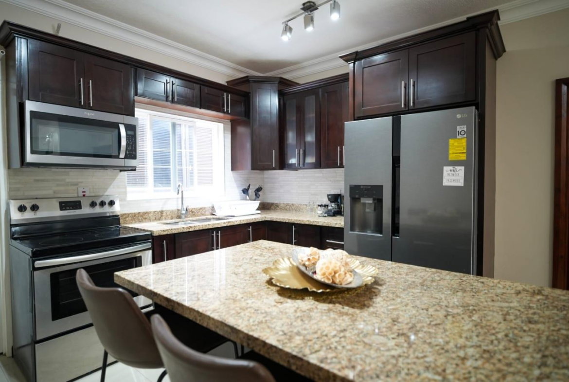Sixth image of 20 Pine Boulevard in Kingston 6, St. Andrew, Jamaica - property is For Rent