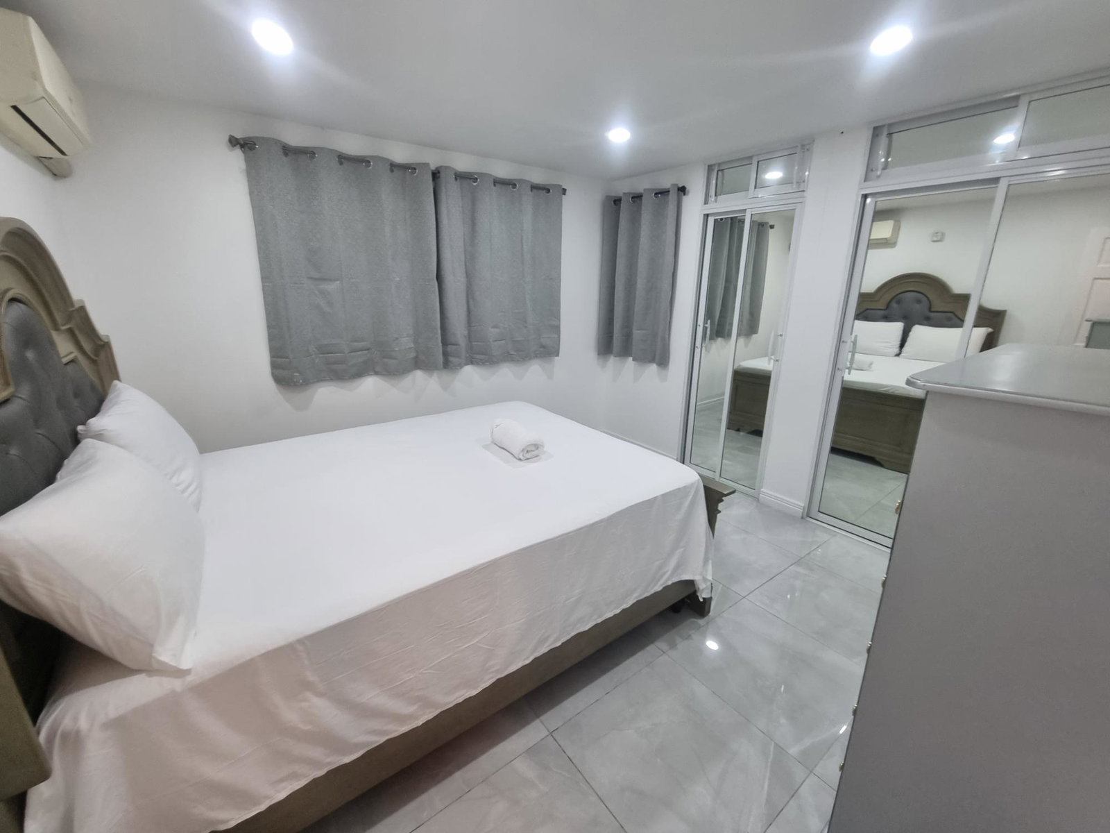 Seventh image of 11-52-54 Hope Road in Kingston 6, St. Andrew, Jamaica - property is For Rent