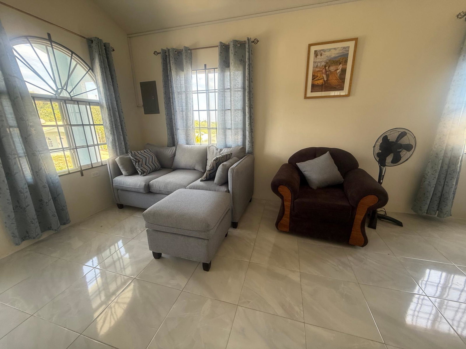 Furnished-2-Bedroom-Home-for-Rent-in-Camelot-Village-Discovery-Bay-St.-Ann Second image of Camelot Village in Discovery Bay, St. Ann, Jamaica - property is For Rent