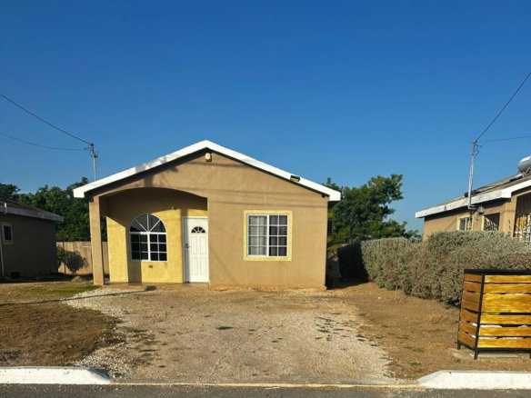 First image of 1101 Phoenix Park Village 1 in Phoenix Park, St. Catherine, Jamaica - property is For Rent
