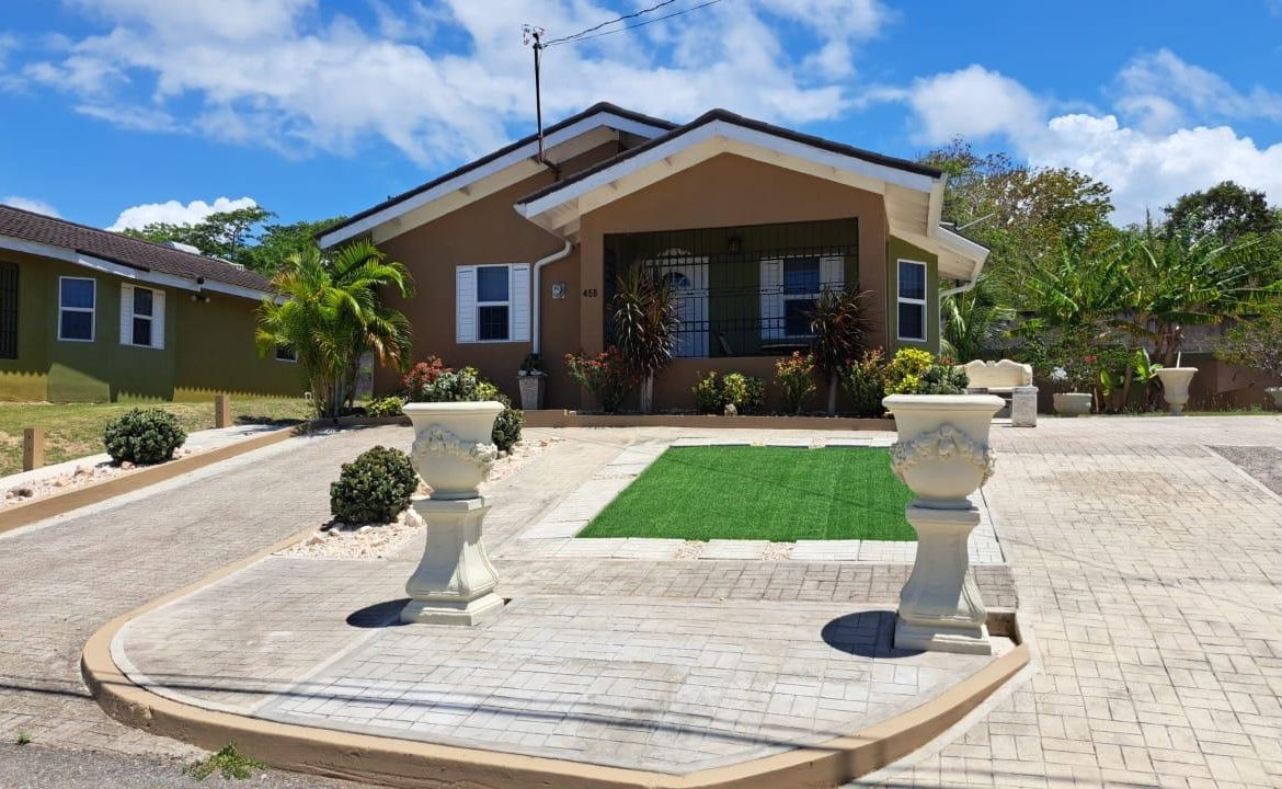 Second image of 458 Stonebrook Manor Trelawny in Falmouth, Trelawny, Jamaica - property is For Rent