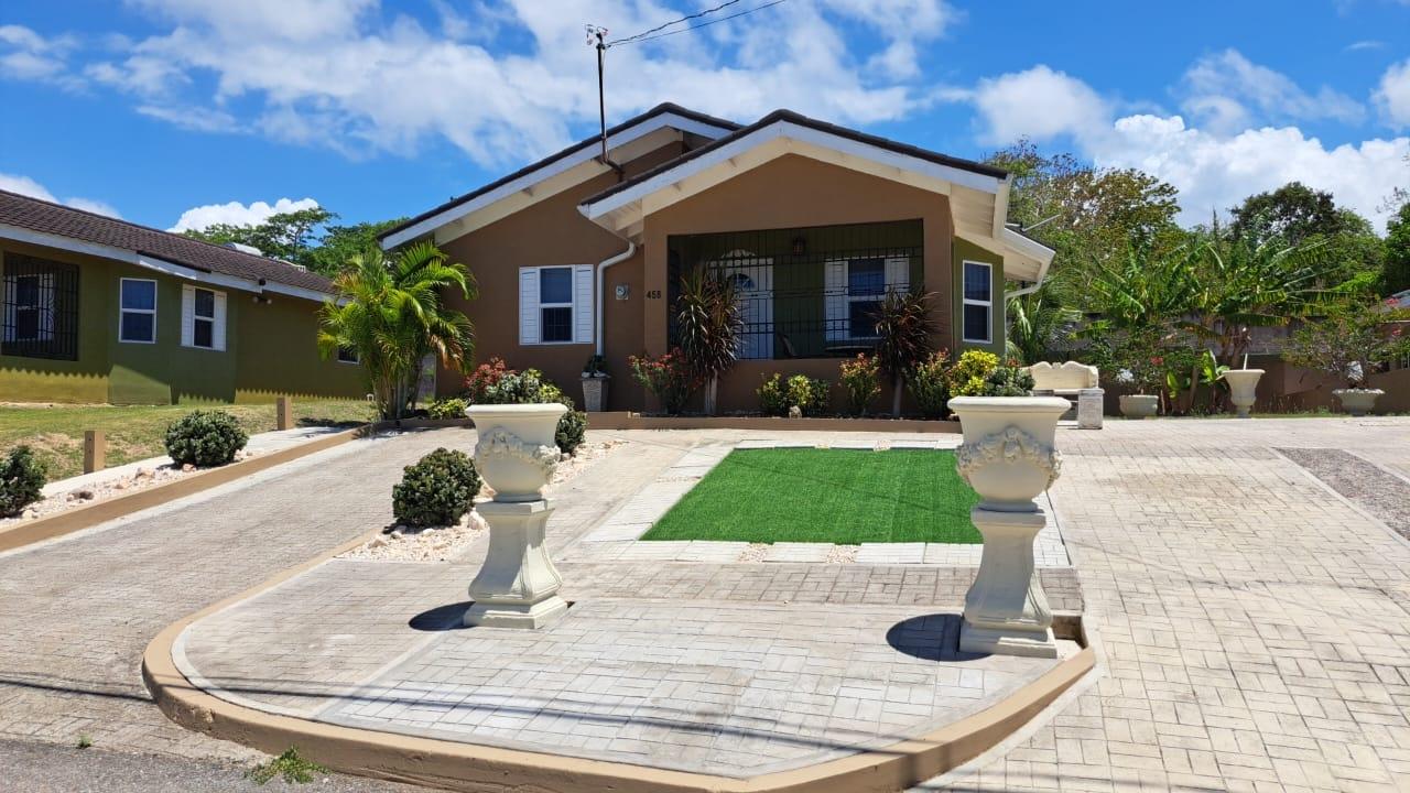 Furnished-2-Bedroom-House-for-Rent-in-Stonebrook-Manor-Trelawny Second image of 458 Stonebrook Manor Trelawny in Falmouth, Trelawny, Jamaica - property is For Rent