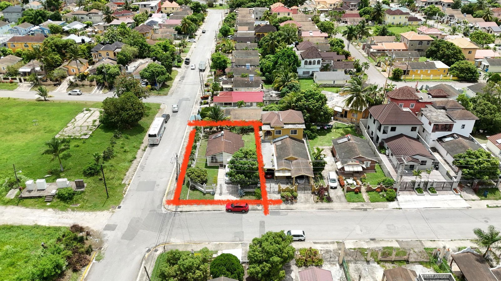 Furnished-2-Bedroom-House-for-Sale-in-Bogue-Village-St.-James-Jamaica Second image of 531 Bogue Village in Bogue Village, St. James, Jamaica - property is For Sale