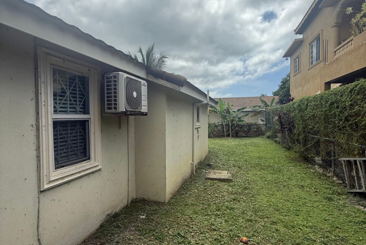 Fourth image of 531 Bogue Village in Bogue Village, St. James, Jamaica - property is For Sale