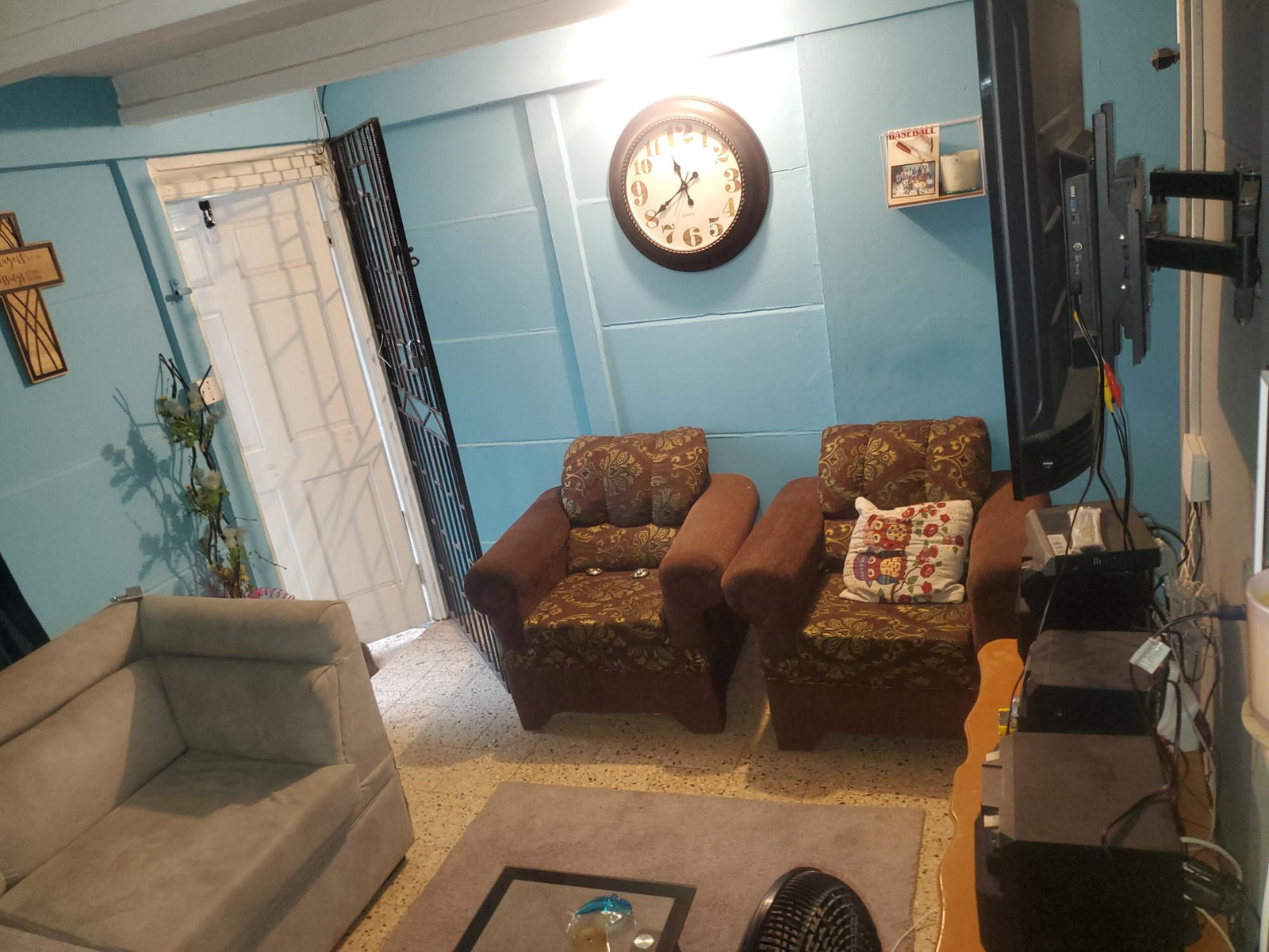 Furnished-2-Bedroom-Townhouse-for-Rent-in-Falmouth-Gardens-Trelawny Third image of 419- Falmouth Gardens in Falmouth, Trelawny, Jamaica - property is For Rent