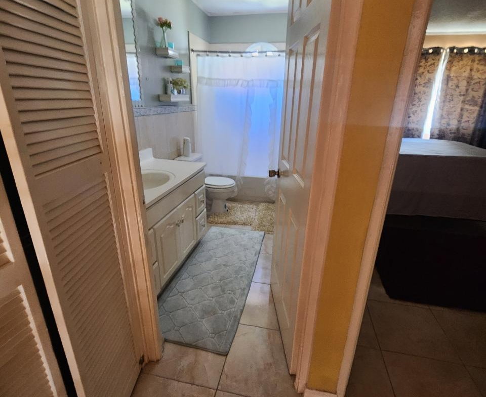 Sixth image of 21- Lingfield Crescent in Portmore Country Club, St. Catherine, Jamaica - property is For Rent