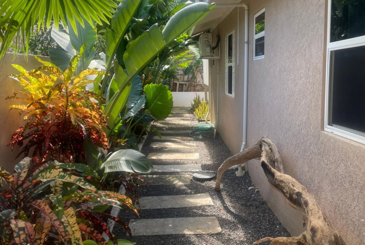 Fourth image of 607 Stonebrook Manor in STONEBROOK, Trelawny, Jamaica - property is For Rent